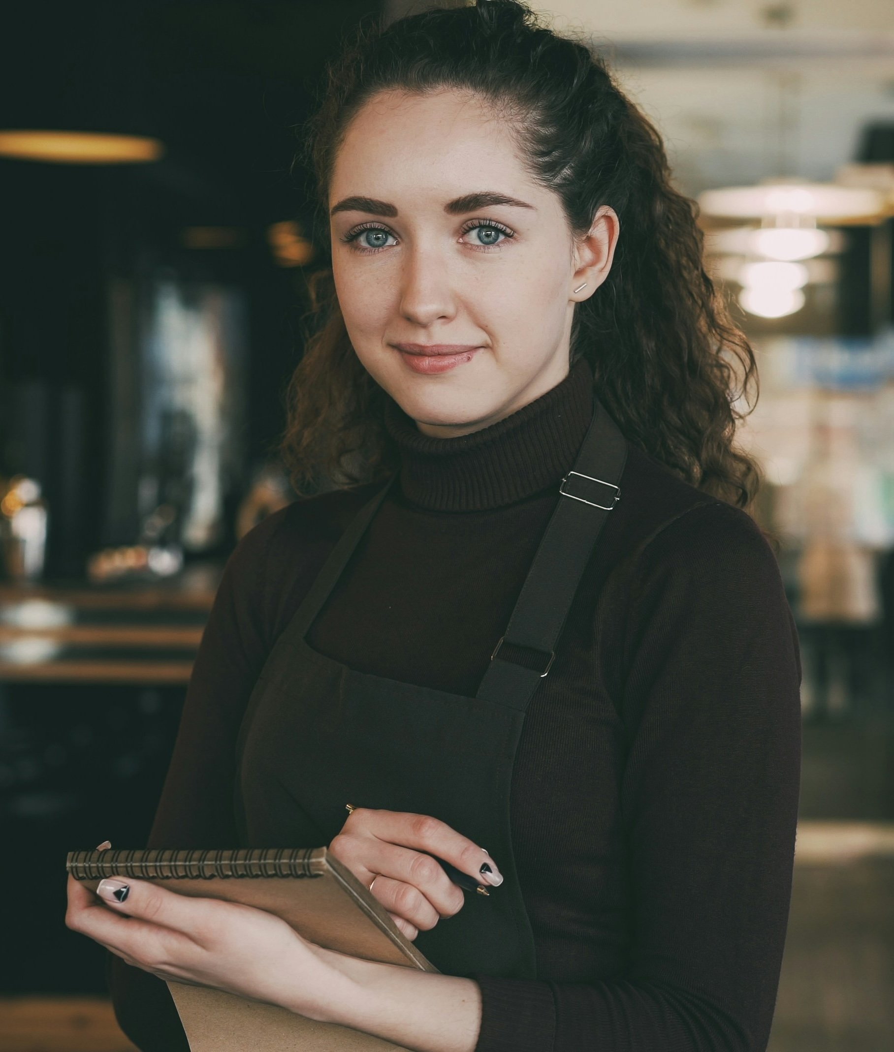 Hostess Worker
