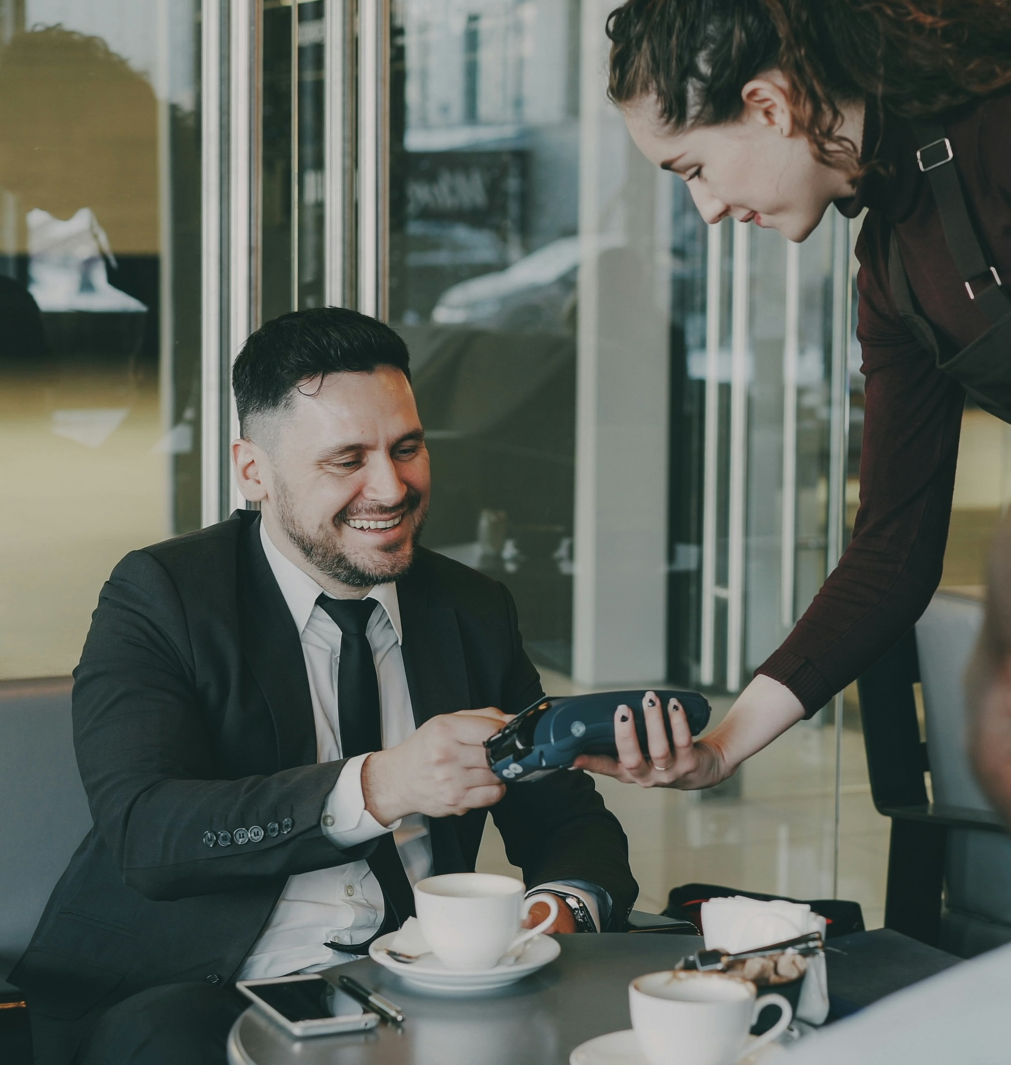 vitaly-gariev-VmyqDMyRVq0-unsplash